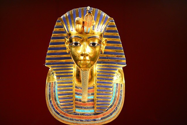 人類と金の関係・歴史①「古代エジプトのツタンカーメン物語」